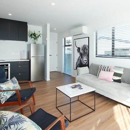 3 - Sunny Brand New House Villa Уанака Екстериор снимка