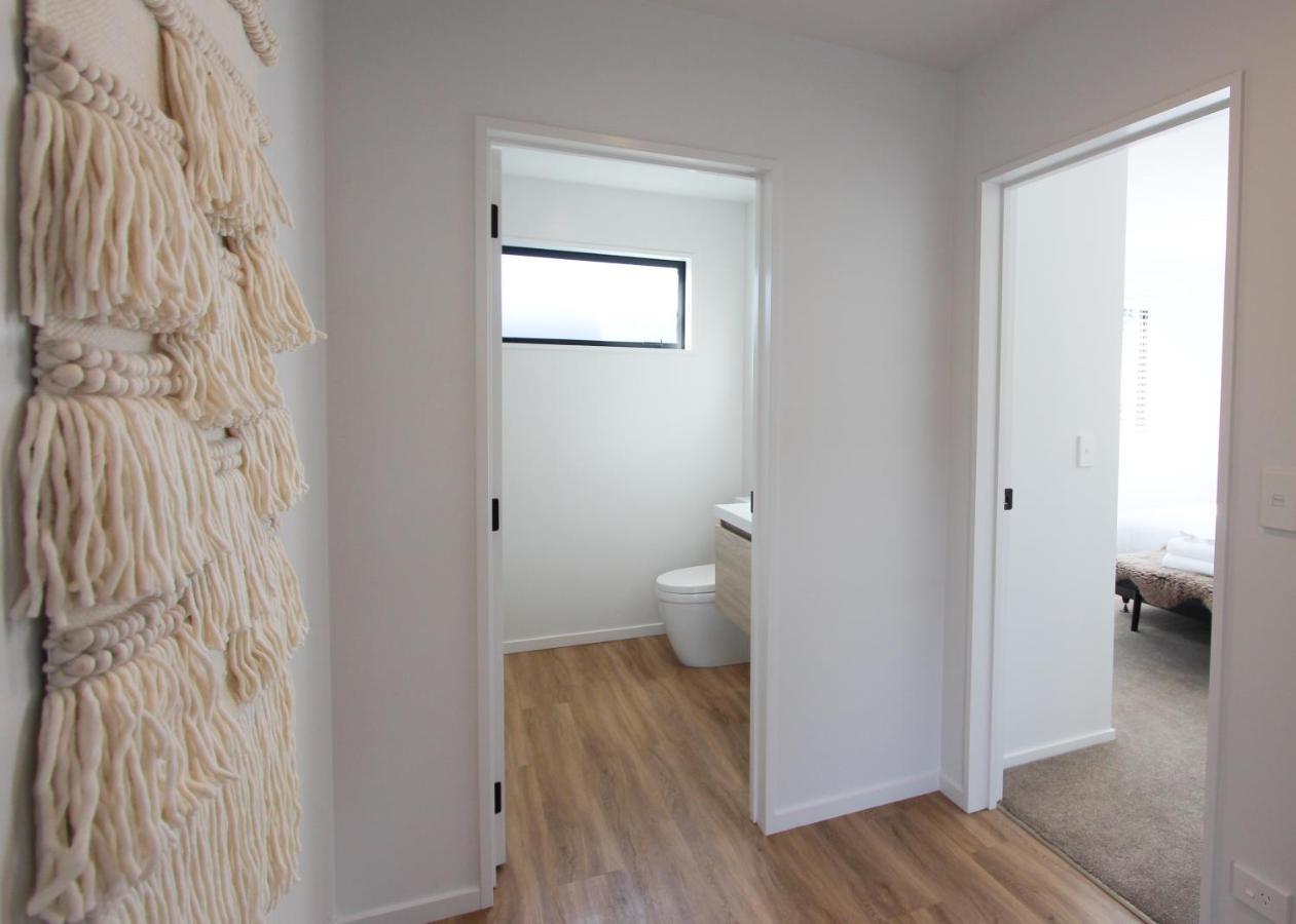 3 - Sunny Brand New House Villa Уанака Екстериор снимка
