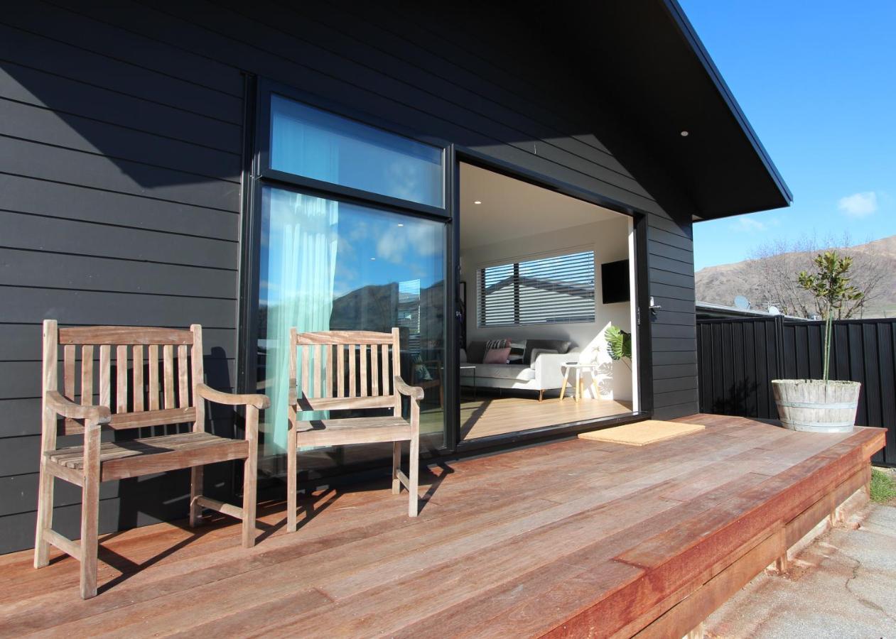 3 - Sunny Brand New House Villa Уанака Екстериор снимка