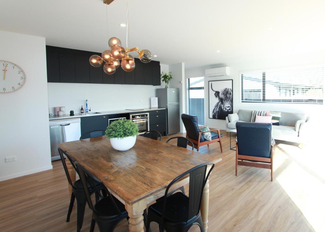 3 - Sunny Brand New House Villa Уанака Екстериор снимка