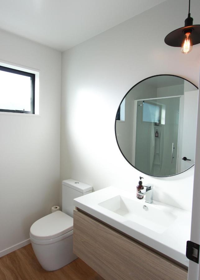 3 - Sunny Brand New House Villa Уанака Екстериор снимка