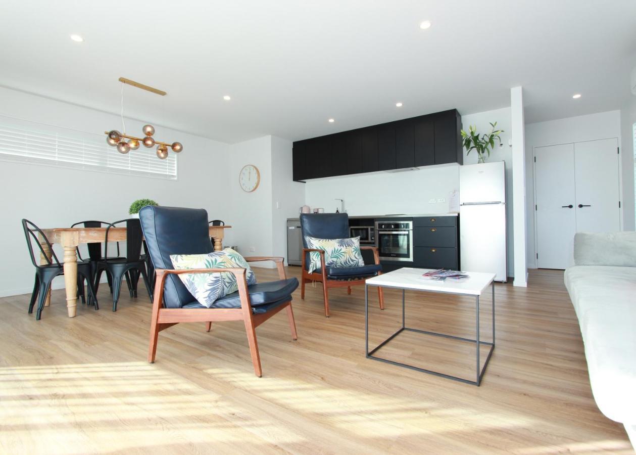 3 - Sunny Brand New House Villa Уанака Екстериор снимка