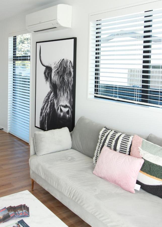 3 - Sunny Brand New House Villa Уанака Екстериор снимка