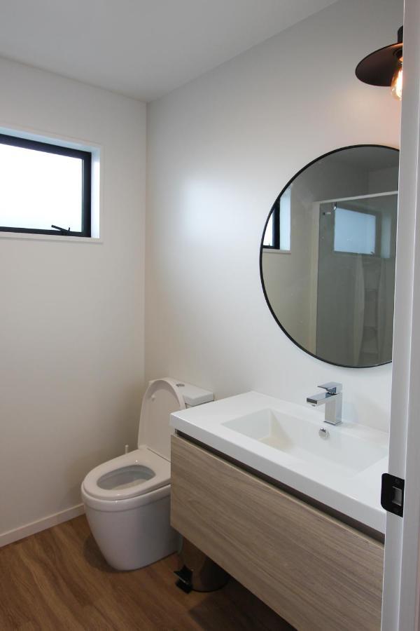 3 - Sunny Brand New House Villa Уанака Екстериор снимка