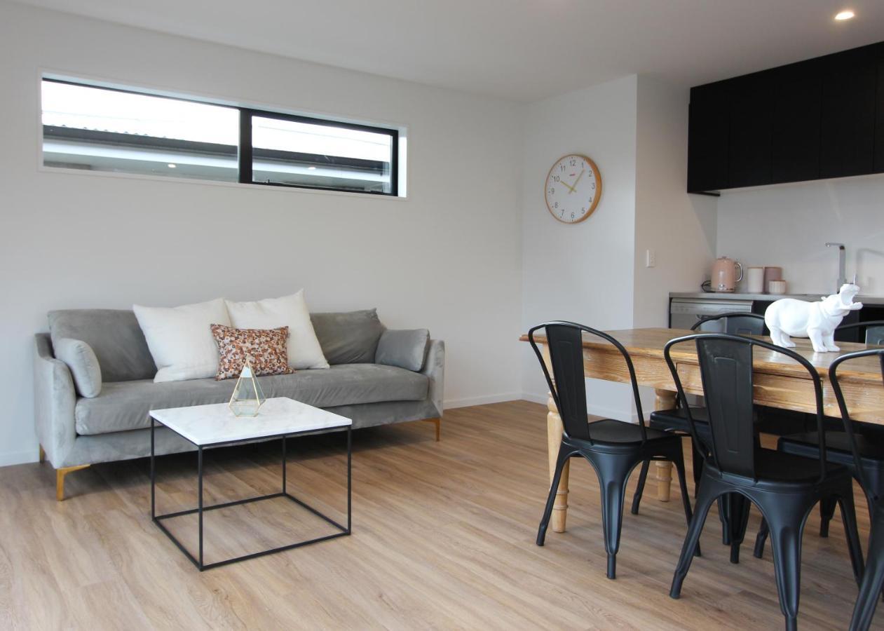 3 - Sunny Brand New House Villa Уанака Екстериор снимка